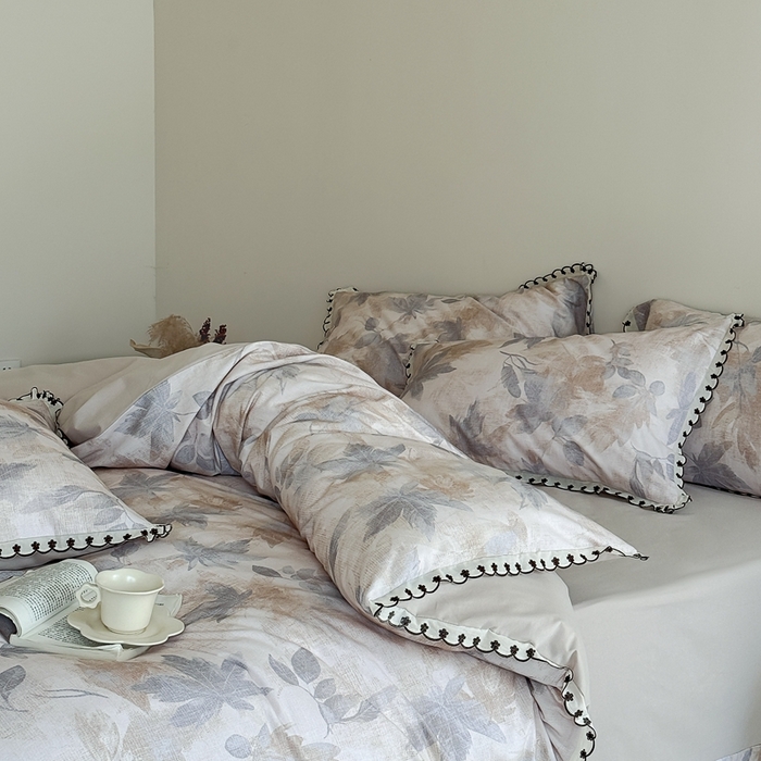 91家纺网 家纺一手货源 找家纺 于果 2025新款全棉纯棉生态磨毛花边款四件套 晚风集