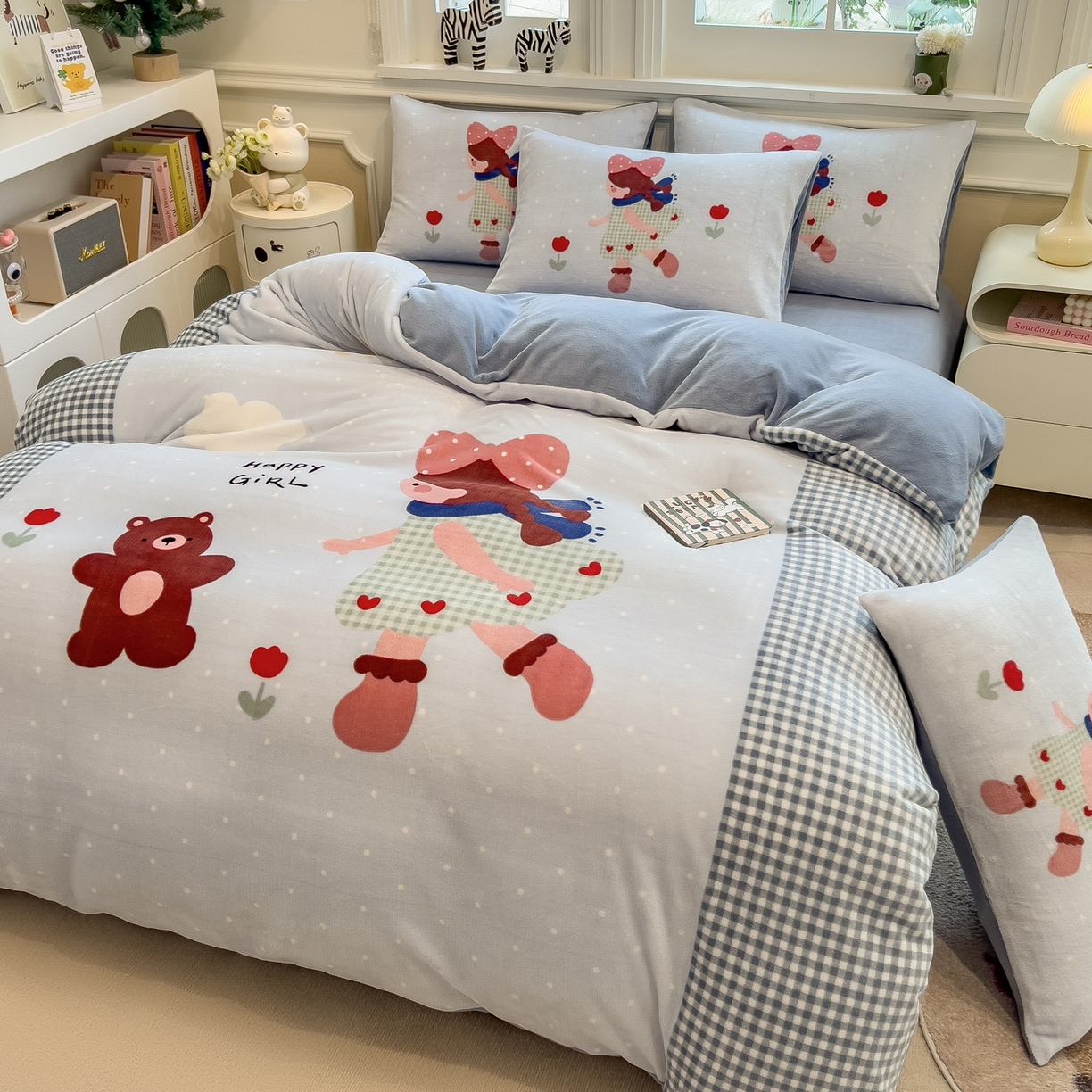 91家纺网 家纺一手货源 找家纺 丝羽坊 2025新款A类大版牛奶绒印花四件套 甜美公主