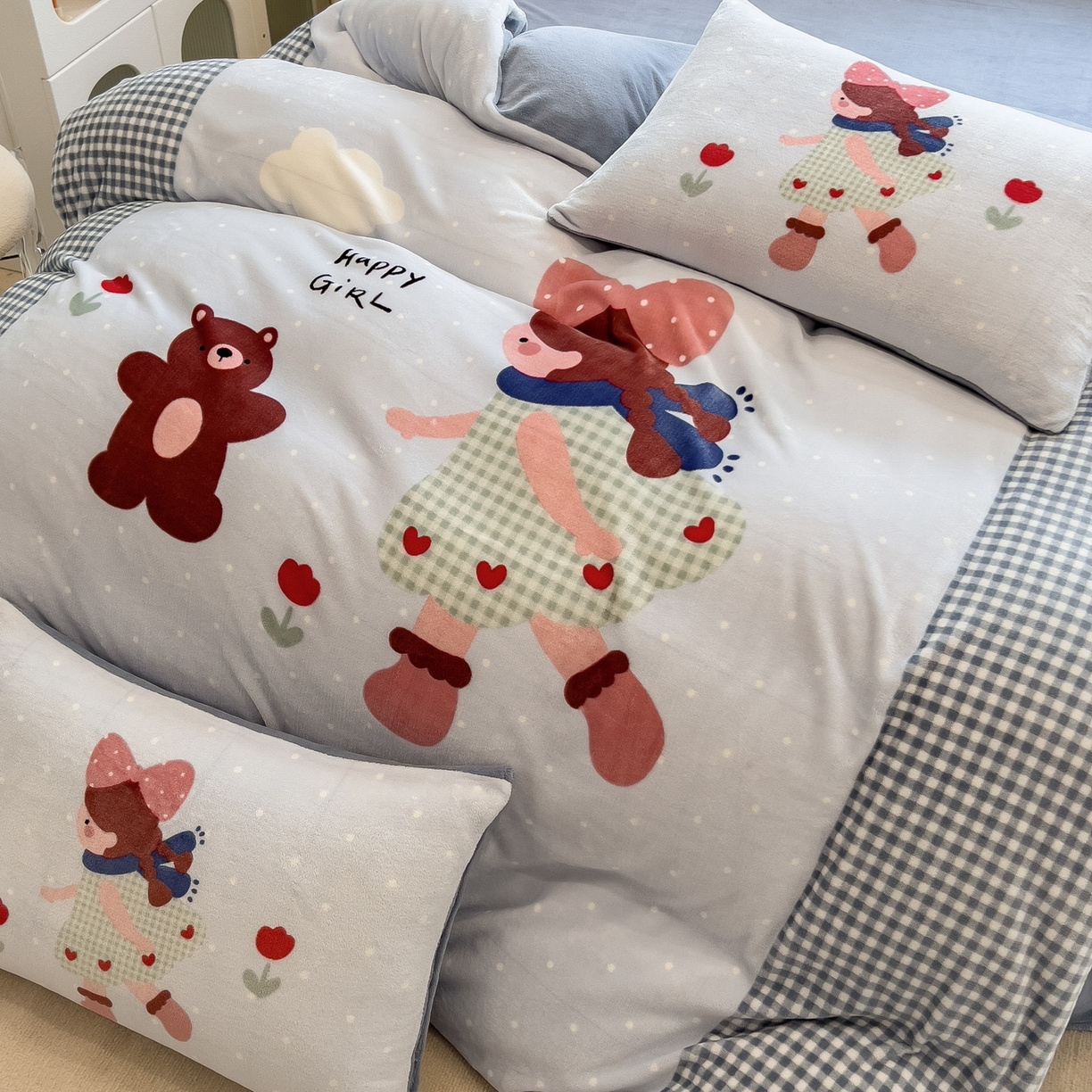 91家纺网 家纺一手货源 找家纺 丝羽坊 2025新款A类大版牛奶绒印花四件套 甜美公主