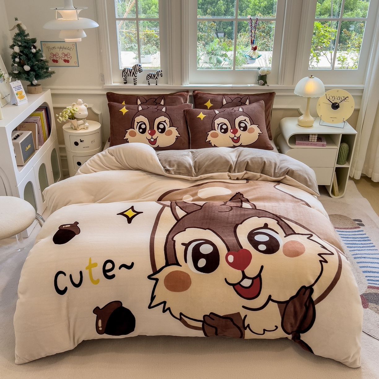 91家纺网 家纺一手货源 找家纺 丝羽坊 2025新款A类大版牛奶绒印花四件套 小松鼠