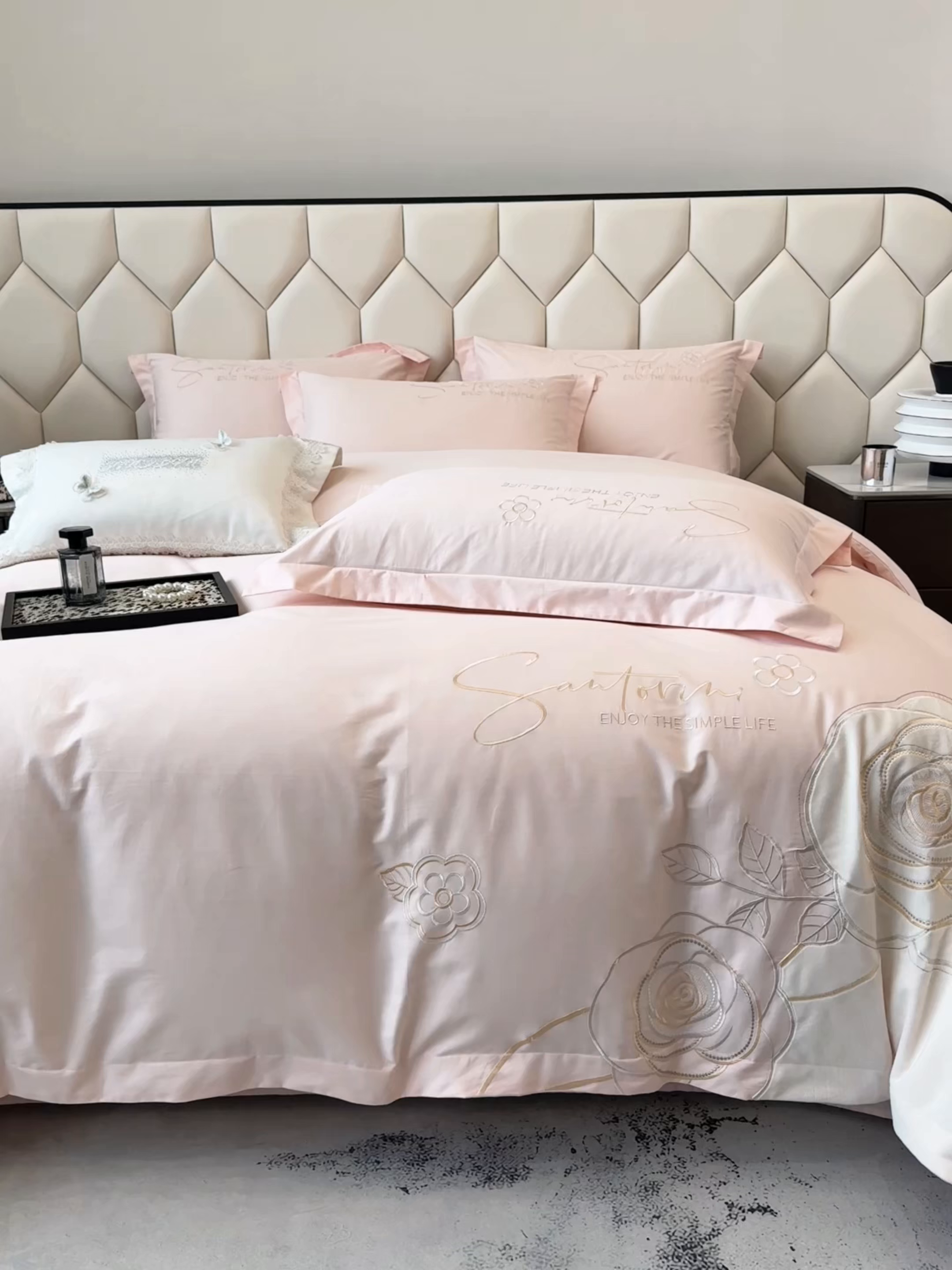 91家纺网 家纺一手货源 找家纺 （总）奥汀洛家纺 2025新款全棉纯棉贴布绣四件套-繁花