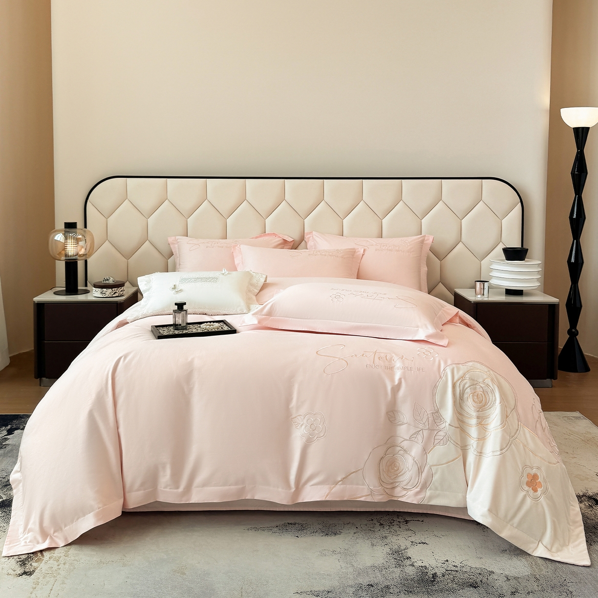 91家纺网 家纺一手货源 找家纺 （总）奥汀洛家纺 2025新款全棉纯棉贴布绣四件套-繁花