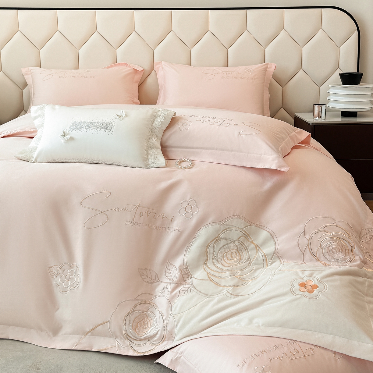 91家纺网 家纺一手货源 找家纺 （总）奥汀洛家纺 2025新款全棉纯棉贴布绣四件套-繁花