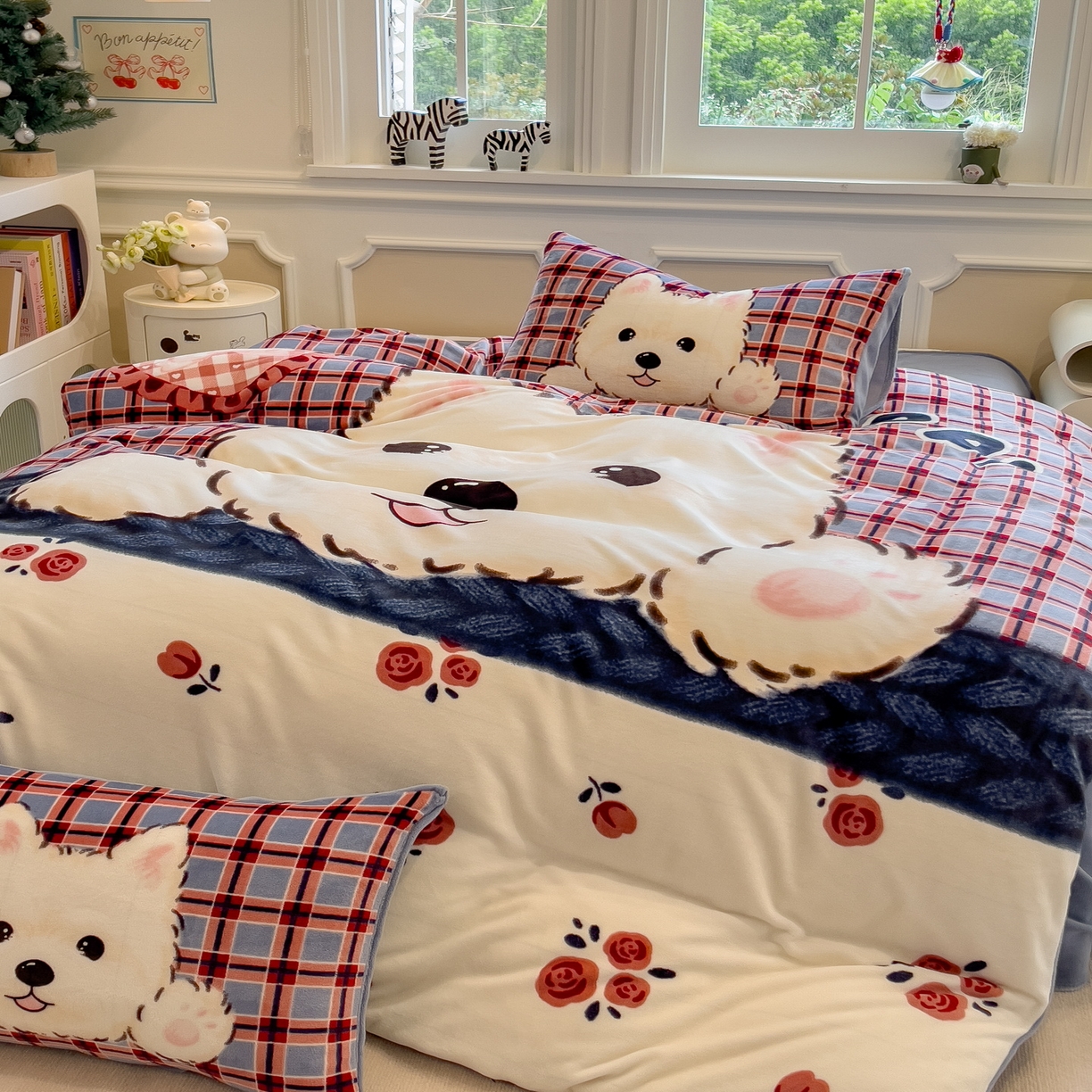 91家纺网 家纺一手货源 找家纺 丝羽坊 2025新款A类大版牛奶绒印花四件套 小萌狗