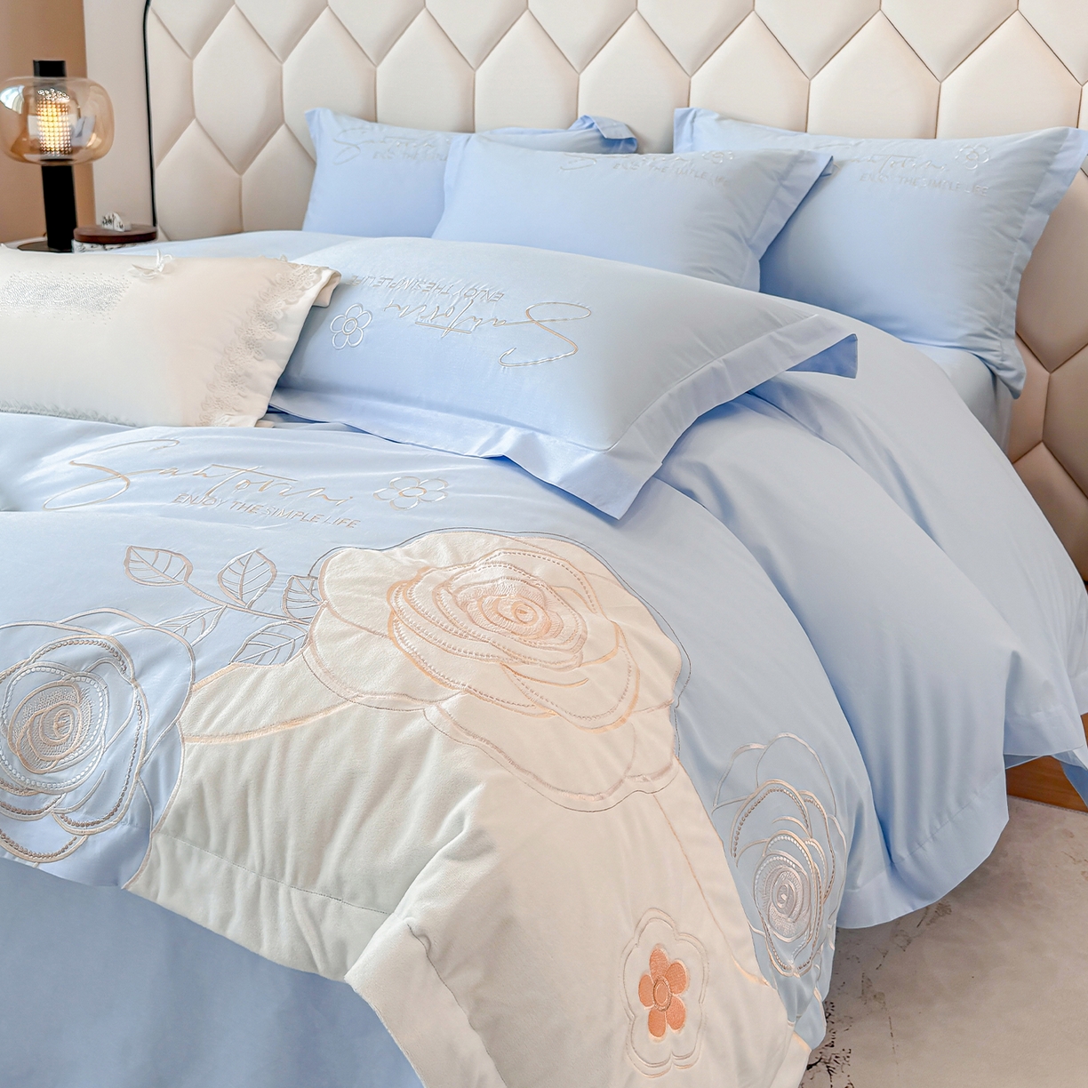 91家纺网 家纺一手货源 找家纺 （总）奥汀洛家纺 2025新款全棉纯棉贴布绣四件套-繁花