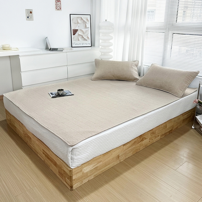 91家纺网 家纺一手货源 找家纺 拾小柒 2025新款纯色全棉色织水洗棉防水隔尿床护垫床盖 卡其色