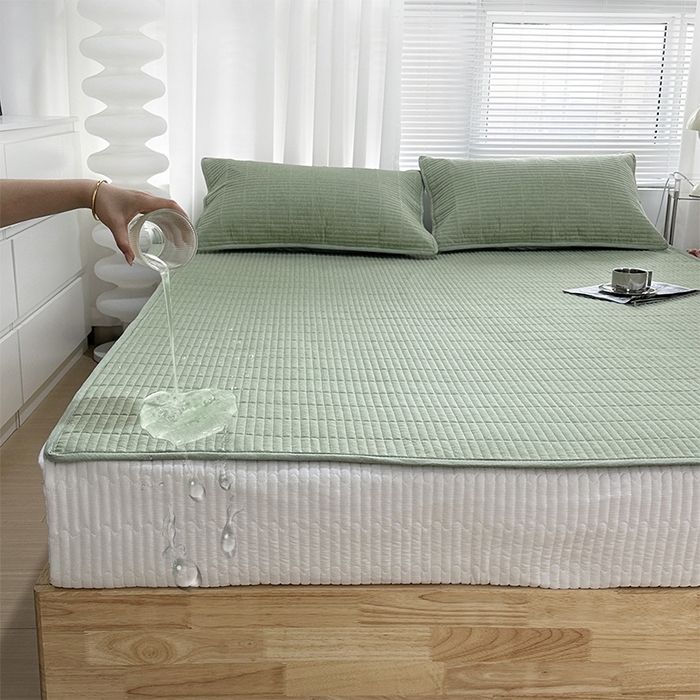 91家纺网 家纺一手货源 找家纺 拾小柒 2025新款纯色全棉色织水洗棉防水隔尿床护垫床盖 浅绿色