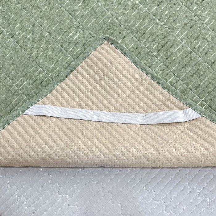 91家纺网 家纺一手货源 找家纺 拾小柒 2025新款纯色全棉色织水洗棉防水隔尿床护垫床盖 浅绿色