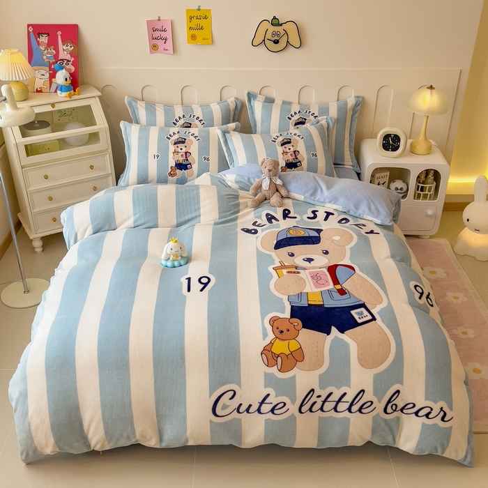 91家纺网 家纺一手货源 找家纺 丝羽坊 2025新款A类大版牛奶绒印花四件套 布偶熊