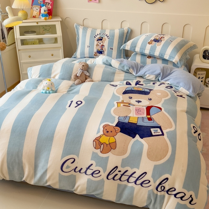 91家纺网 家纺一手货源 找家纺 丝羽坊 2025新款A类大版牛奶绒印花四件套 布偶熊