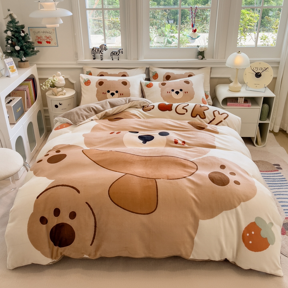 91家纺网 家纺一手货源 找家纺 丝羽坊 2025新款A类大版牛奶绒印花四件套 可可熊