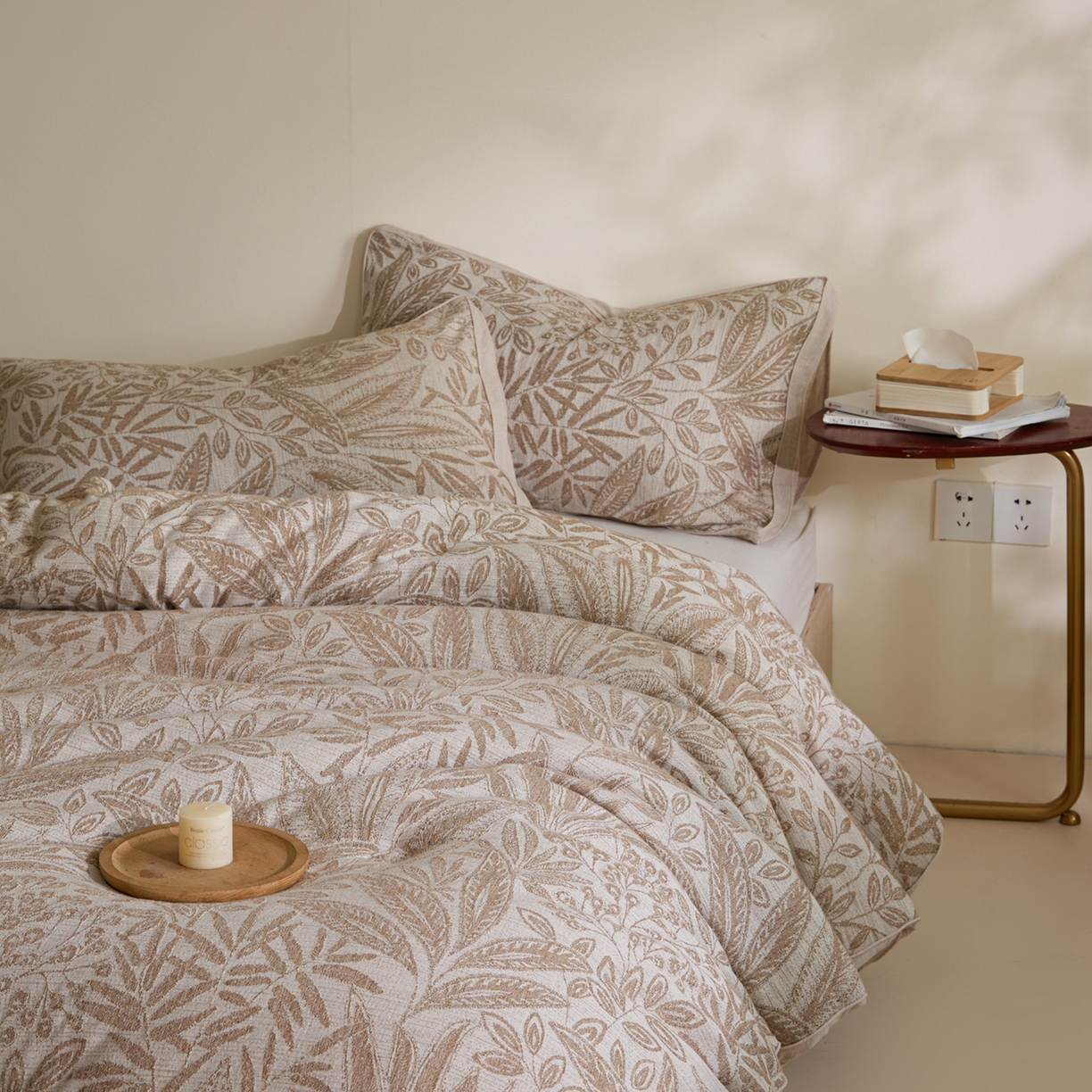 91家纺网 家纺一手货源 找家纺 一加一 2025新款棉麻大提花抗菌被子被芯 繁花-卡其