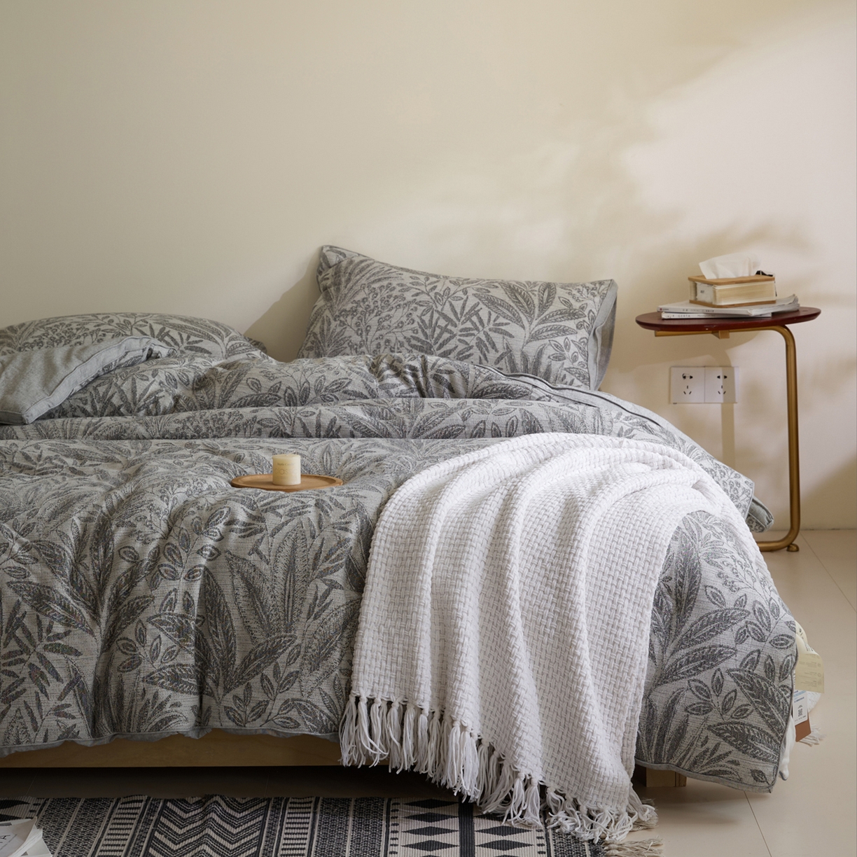 91家纺网 家纺一手货源 找家纺 一加一 2025新款棉麻大提花抗菌被子被芯 繁花-石青