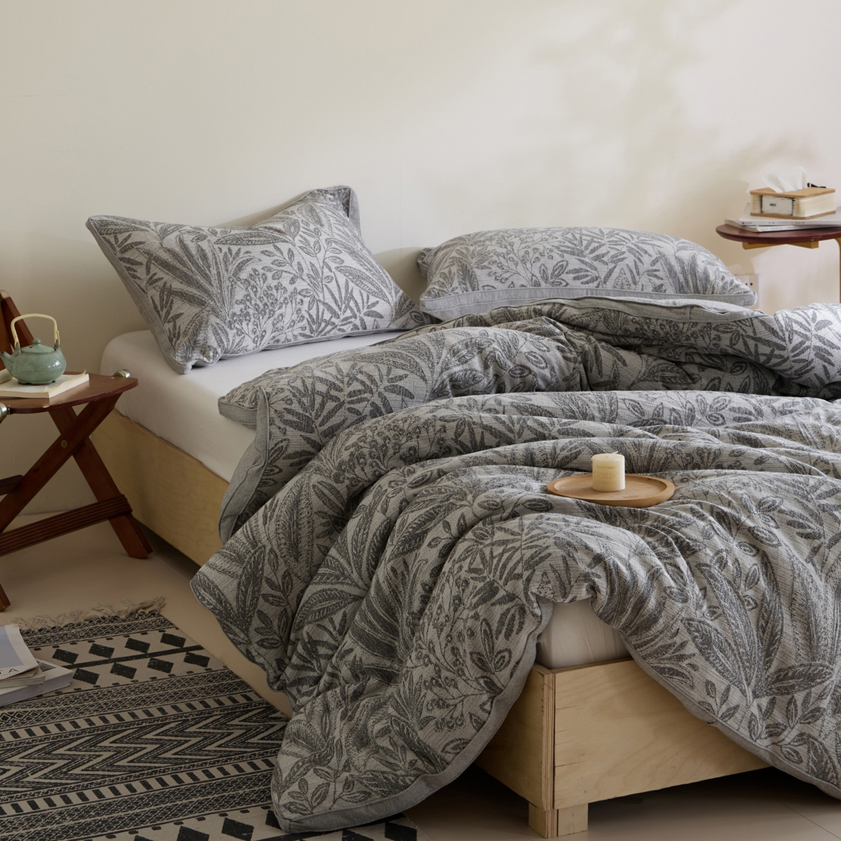 91家纺网 家纺一手货源 找家纺 一加一 2025新款棉麻大提花抗菌被子被芯 繁花-石青