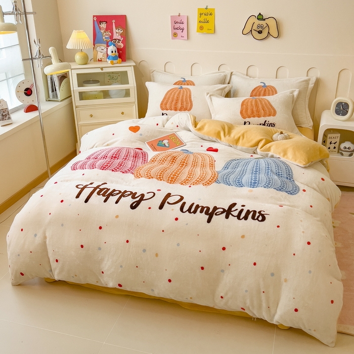 91家纺网 家纺一手货源 找家纺 丝羽坊 2025新款A类大版牛奶绒印花四件套 南瓜派