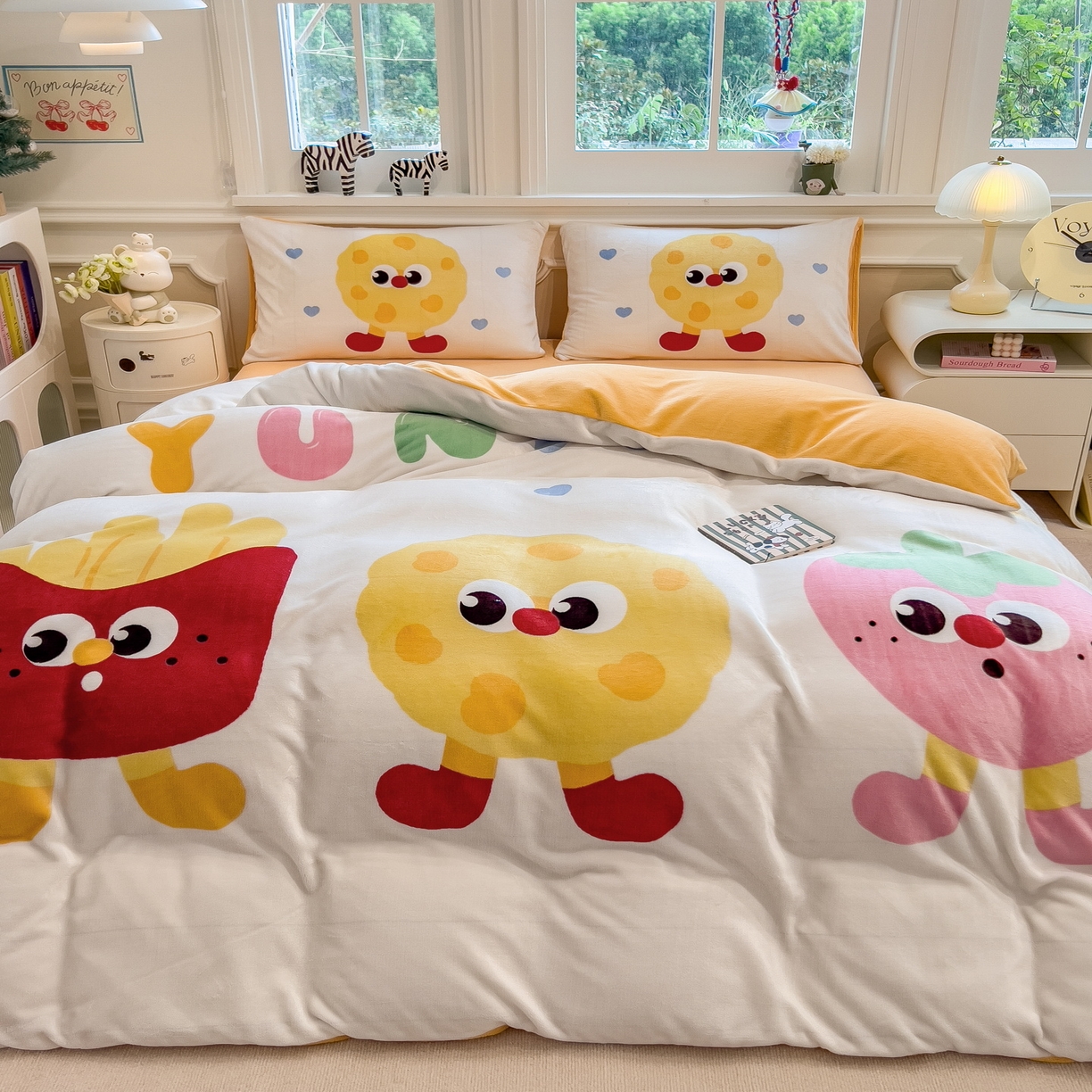 91家纺网 家纺一手货源 找家纺 丝羽坊 2025新款A类大版牛奶绒印花四件套 甜甜圈