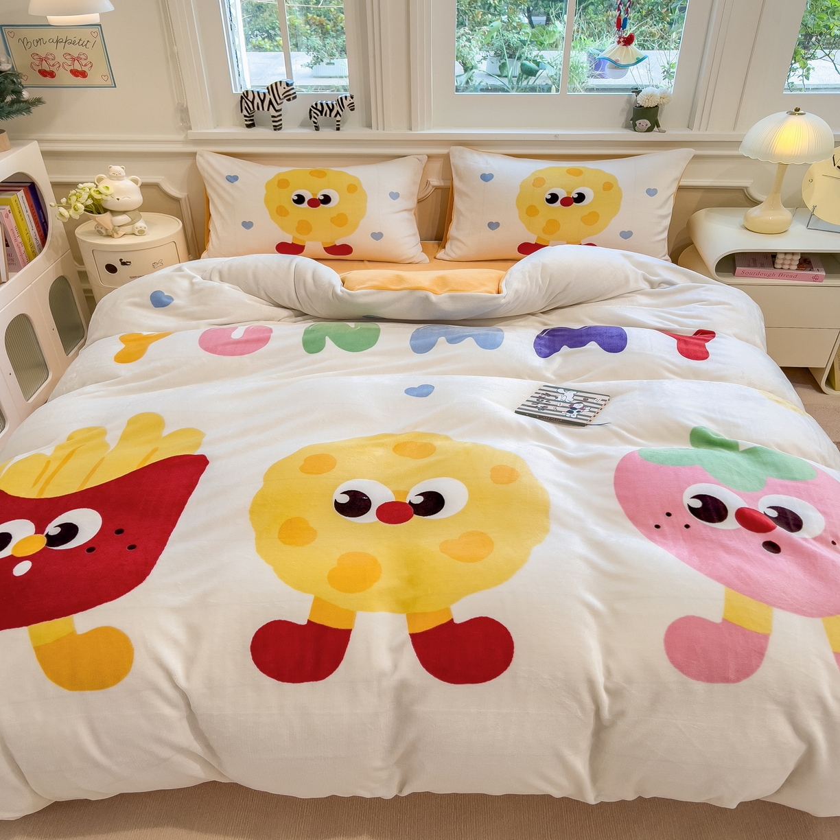 91家纺网 家纺一手货源 找家纺 丝羽坊 2025新款A类大版牛奶绒印花四件套 甜甜圈