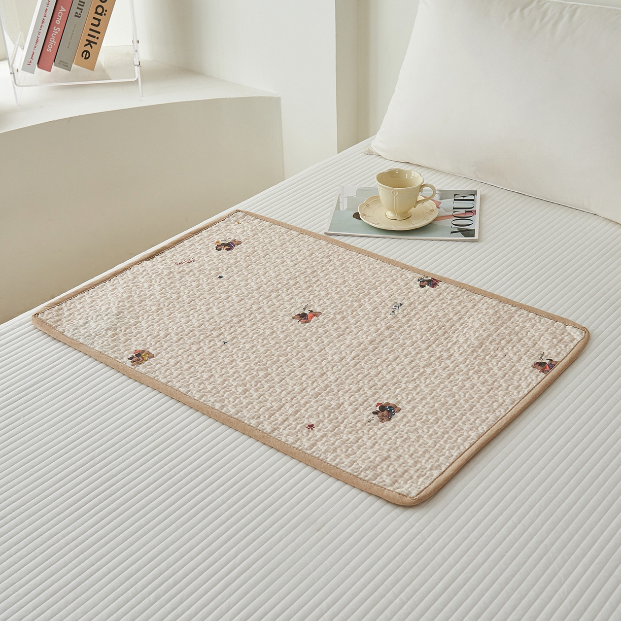 91家纺网 家纺一手货源 找家纺 拾小柒 2025年新款全棉双层纱防水隔脏姨妈垫护理垫隔尿垫 格子狗米（透气款）