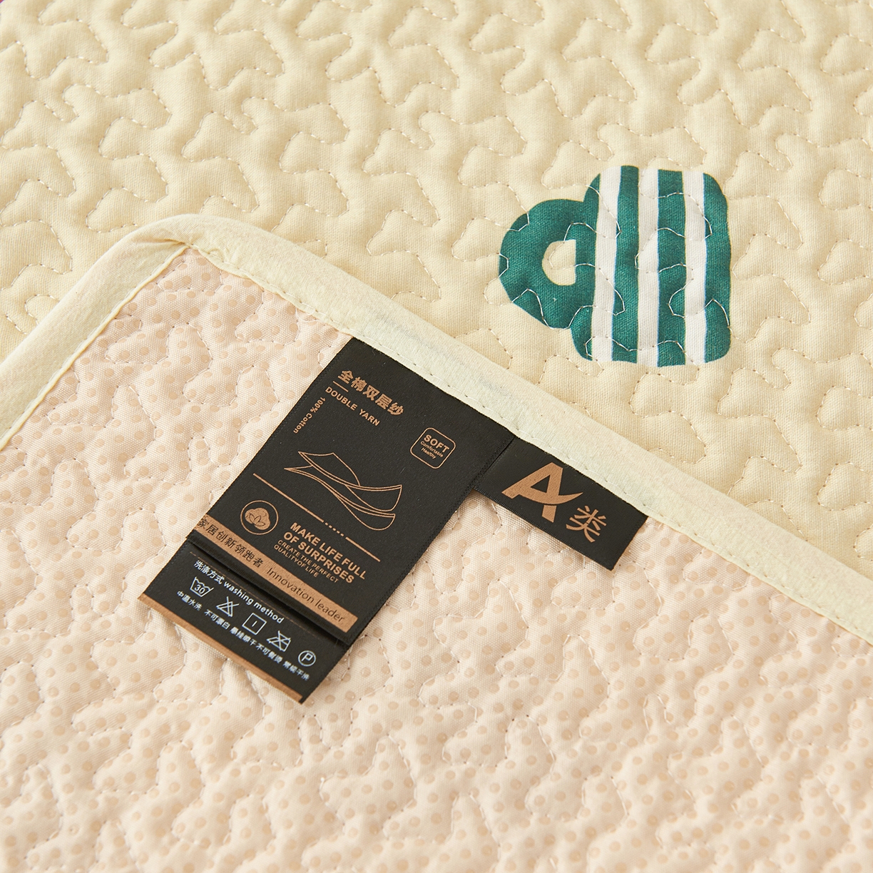 91家纺网 家纺一手货源 找家纺 拾小柒 2025年新款全棉双层纱防水隔脏姨妈垫护理垫隔尿垫 彩色杯黄（透气款）