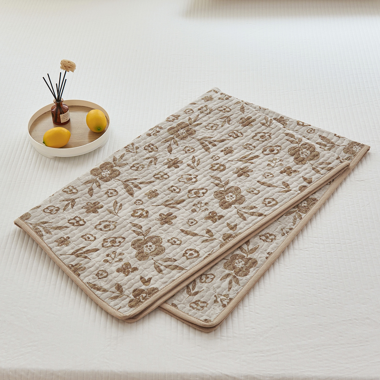 91家纺网 家纺一手货源 找家纺 （总）拾小柒 2025年新款全棉双层纱防水隔脏姨妈垫护理垫隔尿垫