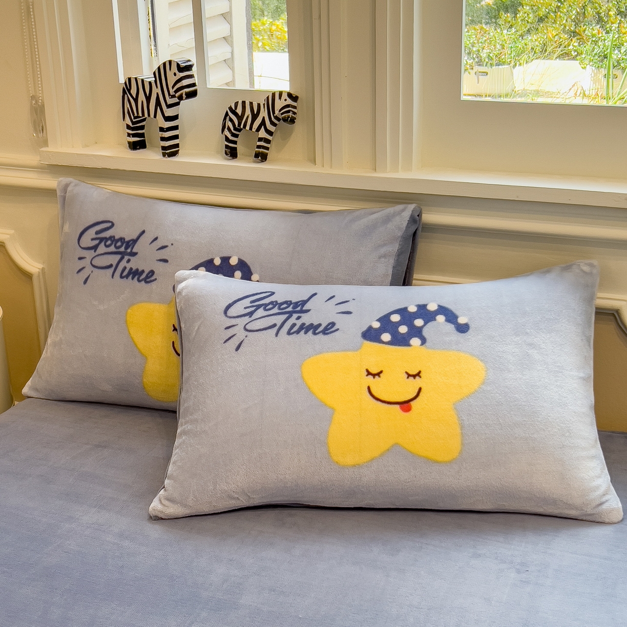 91家纺网 家纺一手货源 找家纺 丝羽坊 2025新款A类大版牛奶绒印花四件套 晚安宝贝