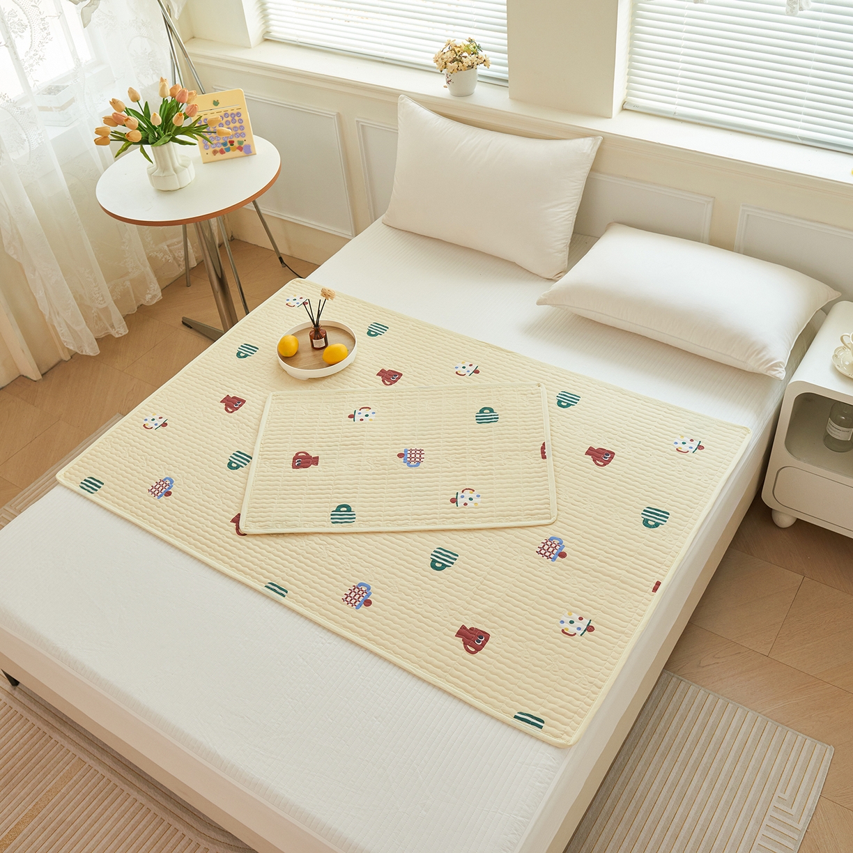 91家纺网 家纺一手货源 找家纺 拾小柒 2025年新款全棉双层纱防水隔脏姨妈垫护理垫隔尿垫 彩色杯黄（防水款）