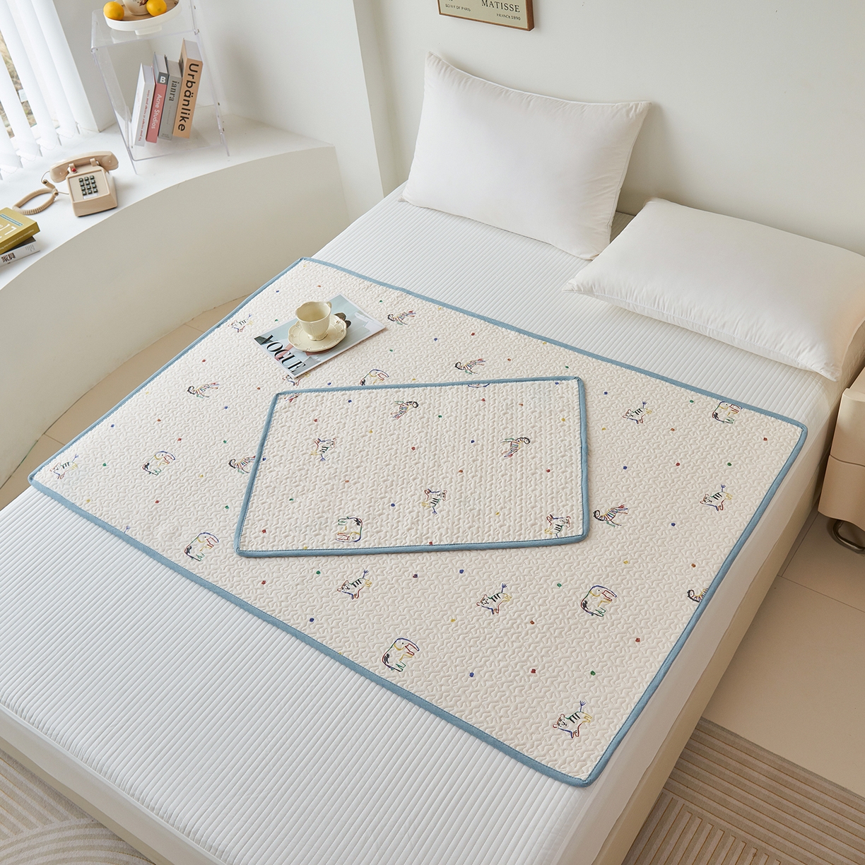 91家纺网 家纺一手货源 找家纺 拾小柒 2025年新款全棉双层纱防水隔脏姨妈垫护理垫隔尿垫 七彩童年（透气款）