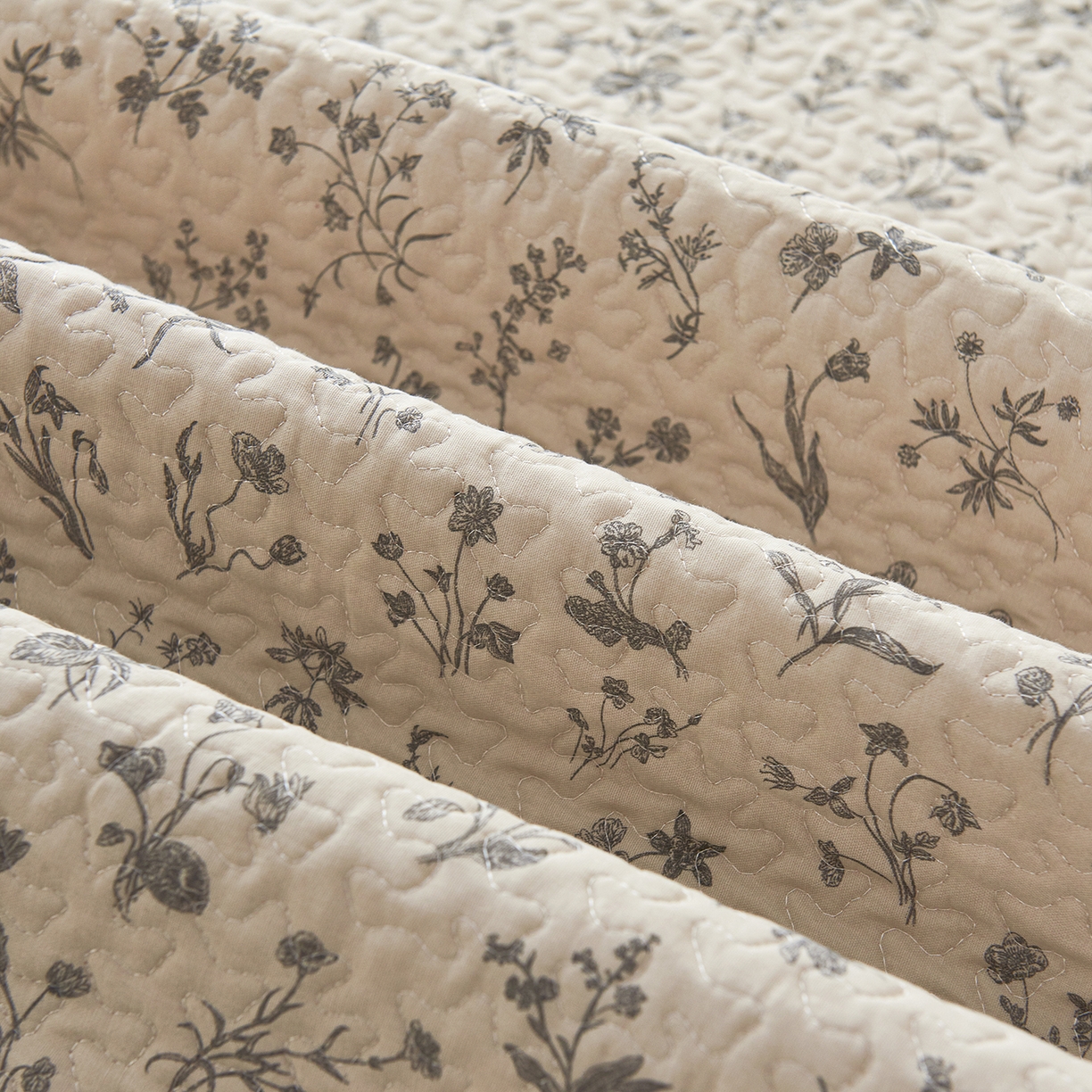 91家纺网 家纺一手货源 找家纺 （总）拾小柒 2025年新款全棉双层纱防水隔脏姨妈垫护理垫隔尿垫