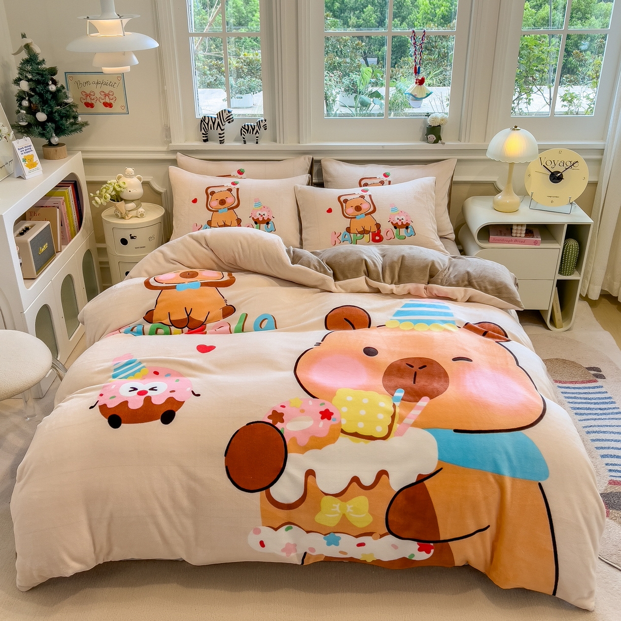 91家纺网 家纺一手货源 找家纺 丝羽坊 2025新款A类大版牛奶绒印花四件套 幸运巴拉