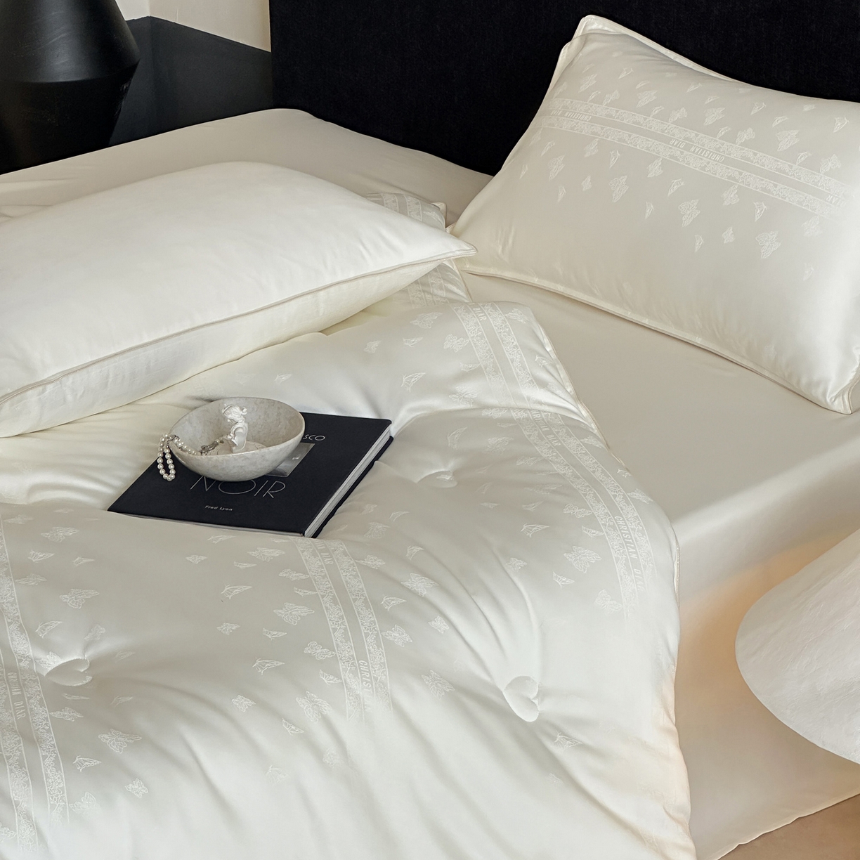 91家纺网 家纺一手货源 找家纺 （总）一加一 2025新款锦瑟御丝提花蚕丝大豆中科抗菌被子被芯