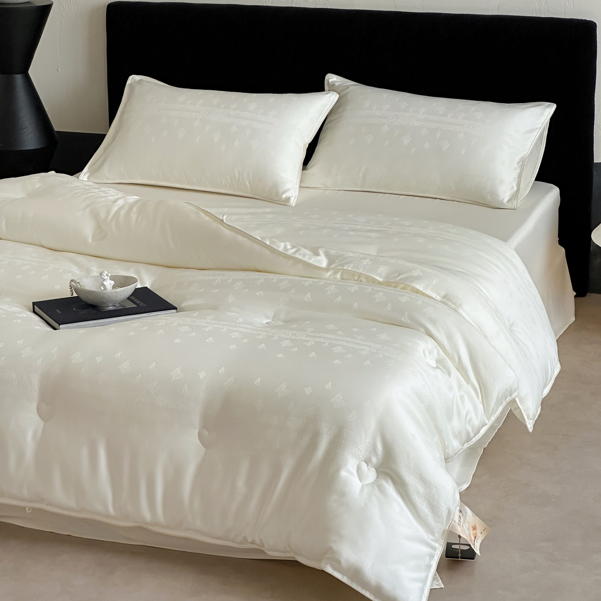 91家纺网 家纺一手货源 找家纺 （总）一加一 2025新款锦瑟御丝提花蚕丝大豆中科抗菌被子被芯