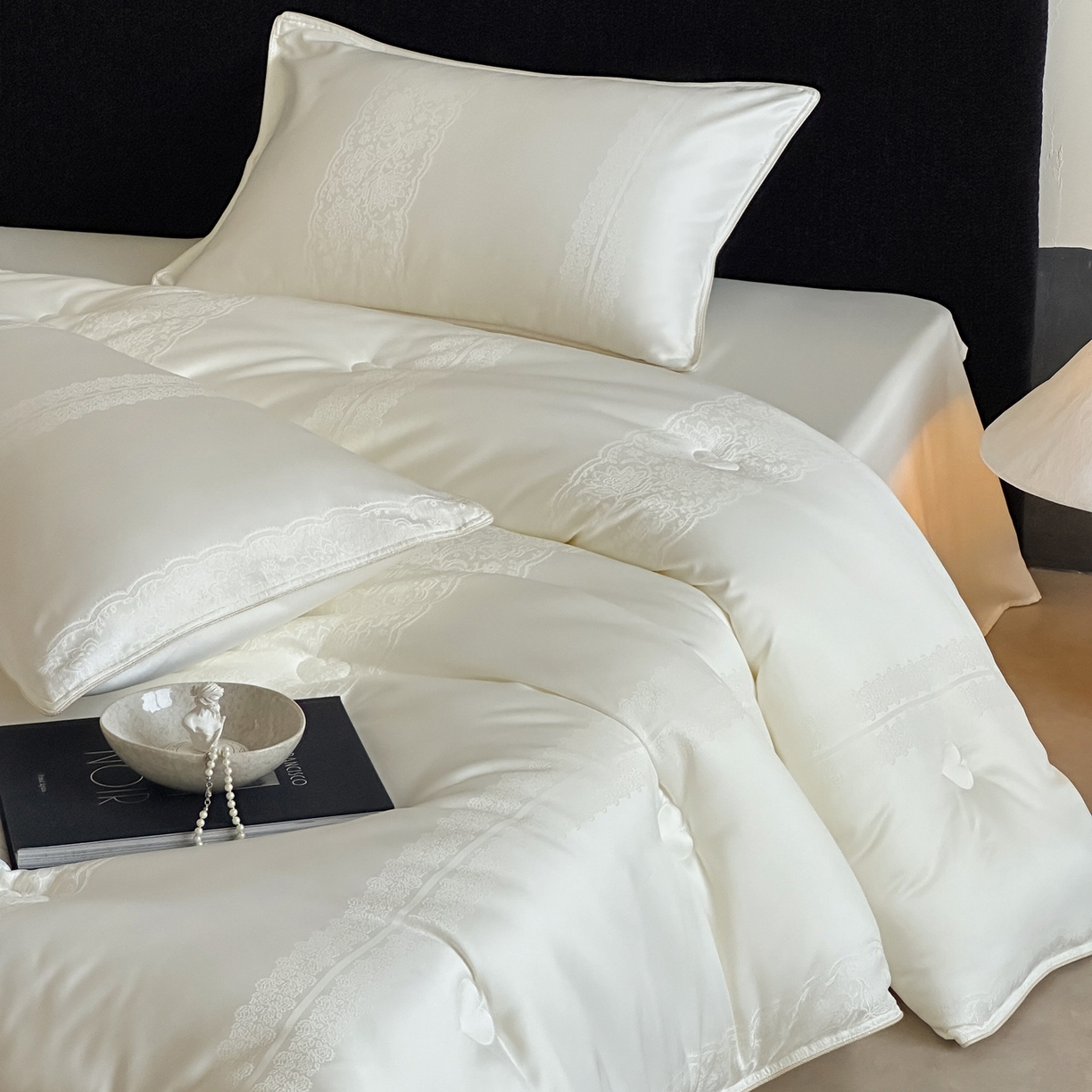 91家纺网 家纺一手货源 找家纺 一加一 2025新款锦瑟御丝提花蚕丝大豆中科抗菌被子被芯 柔眠逸梦