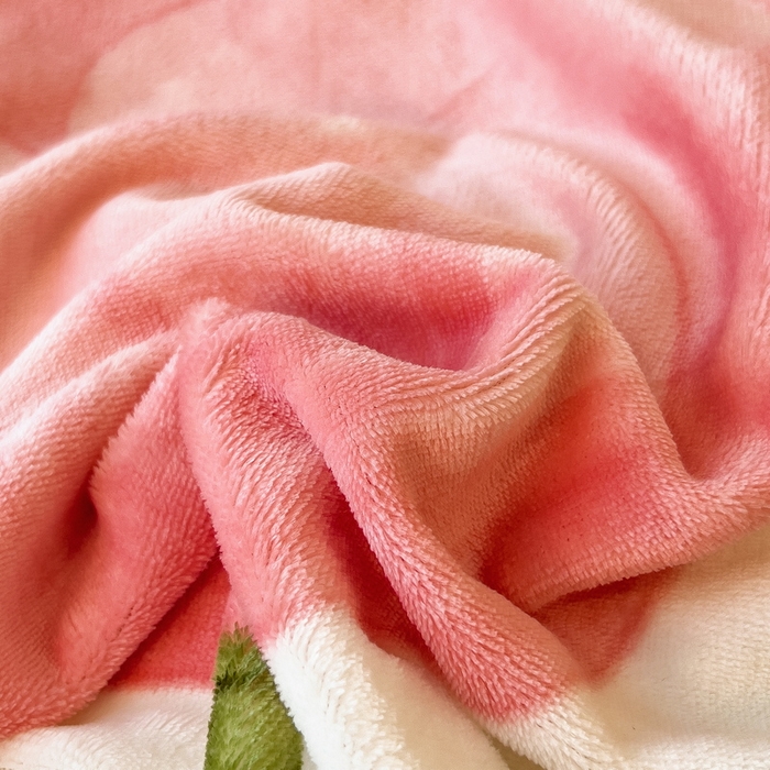 91家纺网 家纺一手货源 找家纺 丝羽坊 2025新款A类大版牛奶绒印花四件套 郁金小兔