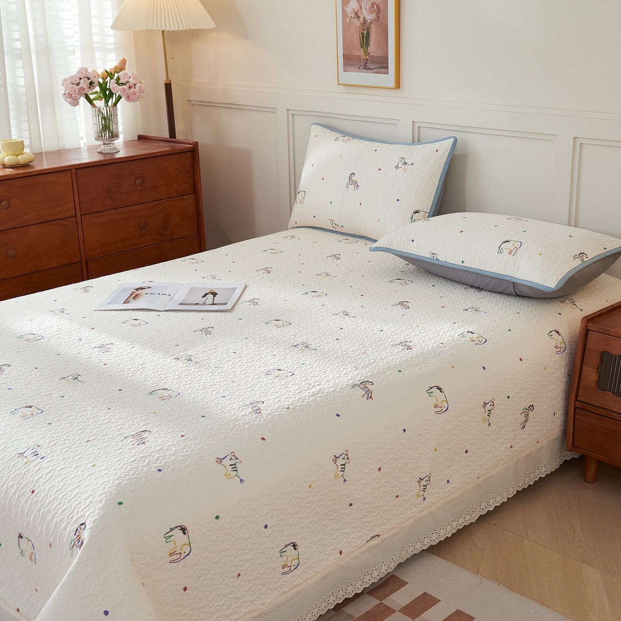 91家纺网 家纺一手货源 找家纺 拾小柒 2025年新款全棉双层纱床盖花边法式中古奶油风防滑床盖三件套 七彩童年