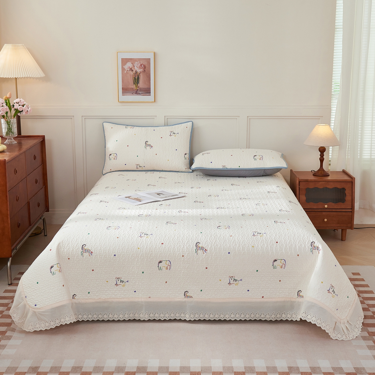 91家纺网 家纺一手货源 找家纺 拾小柒 2025年新款全棉双层纱床盖花边法式中古奶油风防滑床盖三件套 七彩童年