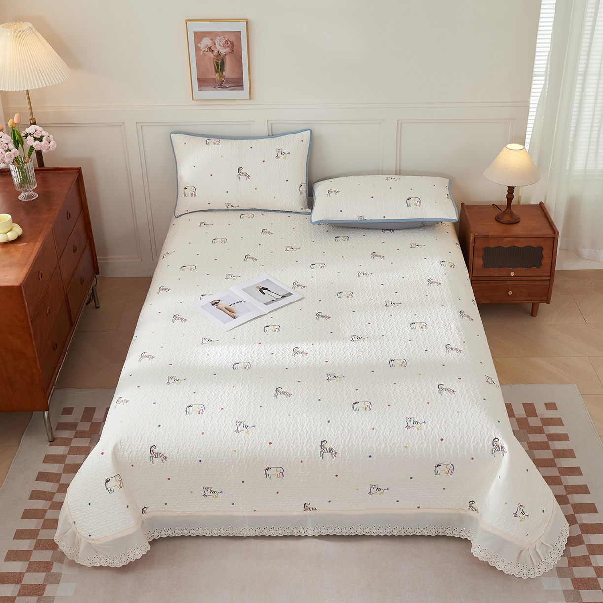 91家纺网 家纺一手货源 找家纺 拾小柒 2025年新款全棉双层纱床盖花边法式中古奶油风防滑床盖三件套 七彩童年