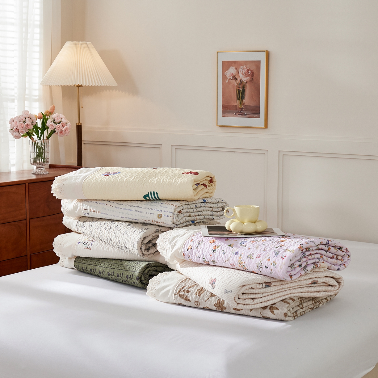 91家纺网 家纺一手货源 找家纺 拾小柒 2025年新款全棉双层纱床盖花边法式中古奶油风防滑床盖三件套 叠拍