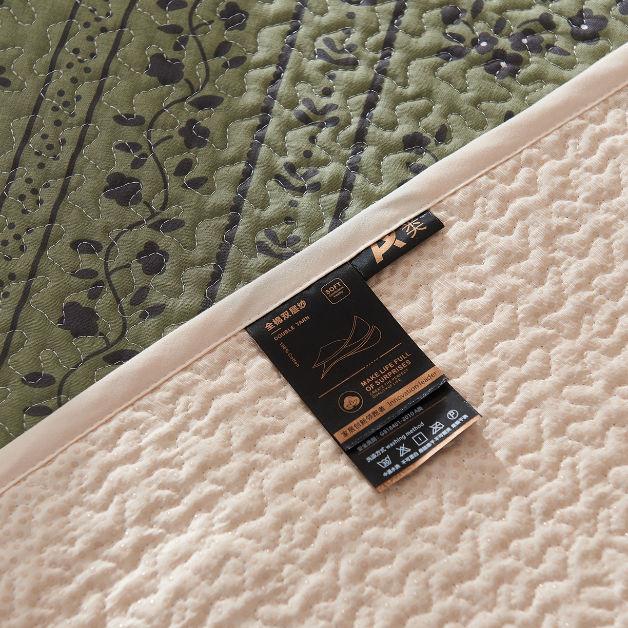 91家纺网 家纺一手货源 找家纺 （总）拾小柒 2025年新款全棉双层纱床盖花边法式中古奶油风防滑床盖三件套