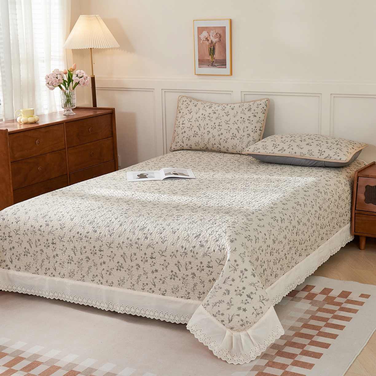 91家纺网 家纺一手货源 找家纺 拾小柒 2025年新款全棉双层纱床盖花边法式中古奶油风防滑床盖三件套 山野小咖