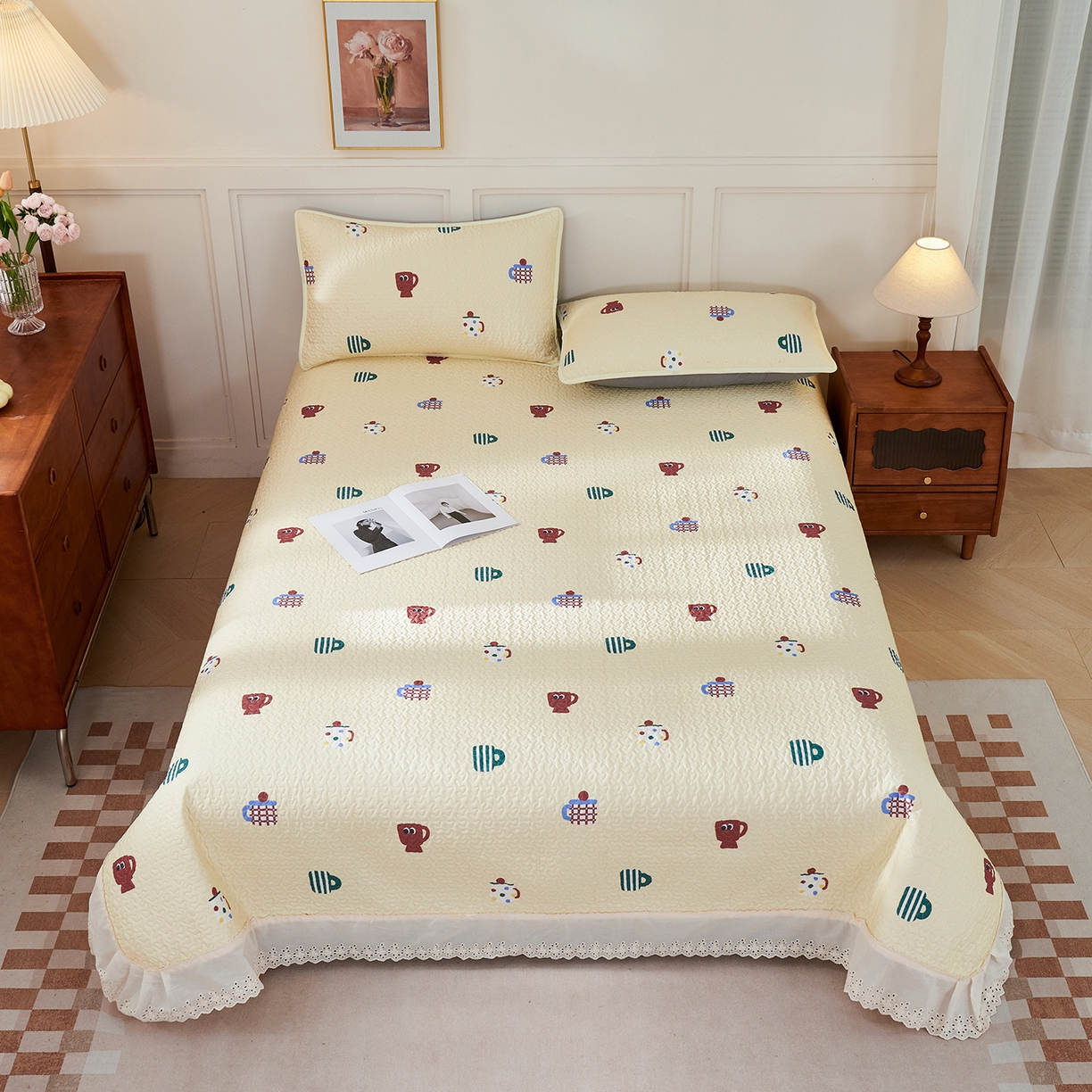 91家纺网 家纺一手货源 找家纺 拾小柒 2025年新款全棉双层纱床盖花边法式中古奶油风防滑床盖三件套 彩色杯黄