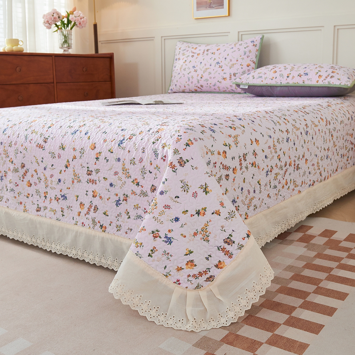 91家纺网 家纺一手货源 找家纺 拾小柒 2025年新款全棉双层纱床盖花边法式中古奶油风防滑床盖三件套 春色满园