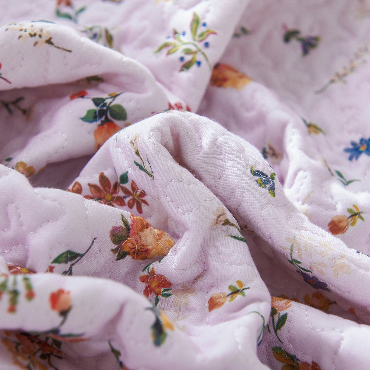 91家纺网 家纺一手货源 找家纺 拾小柒 2025年新款全棉双层纱床盖花边法式中古奶油风防滑床盖三件套 春色满园