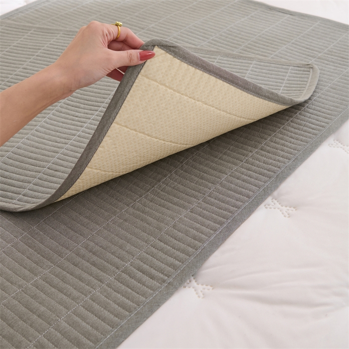 91家纺网 家纺一手货源 找家纺 拾小柒 2025新款全棉色织水洗棉防水隔脏姨妈垫护理垫 青灰色