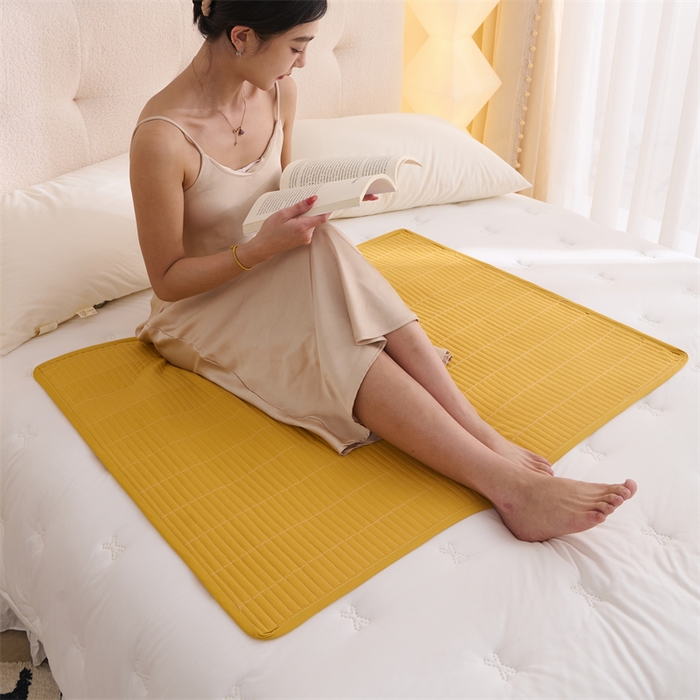 91家纺网 家纺一手货源 找家纺 拾小柒 2025新款全棉色织水洗棉防水隔脏姨妈垫护理垫 姜黄色