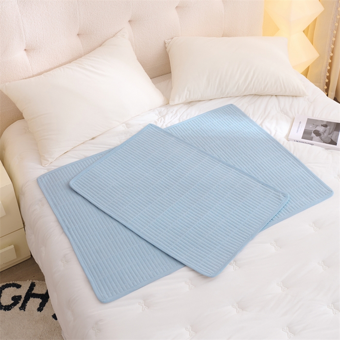 91家纺网 家纺一手货源 找家纺 拾小柒 2025新款全棉色织水洗棉防水隔脏姨妈垫护理垫 浅蓝色