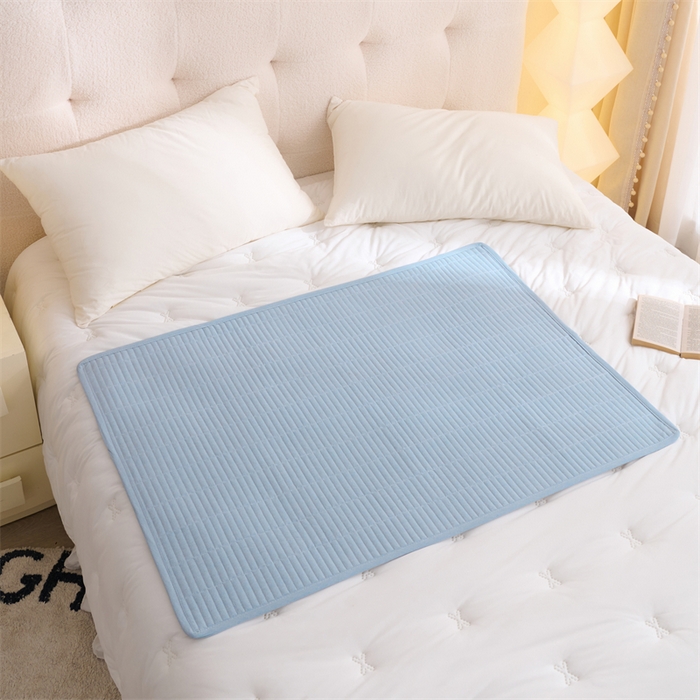 91家纺网 家纺一手货源 找家纺 拾小柒 2025新款全棉色织水洗棉防水隔脏姨妈垫护理垫 浅蓝色