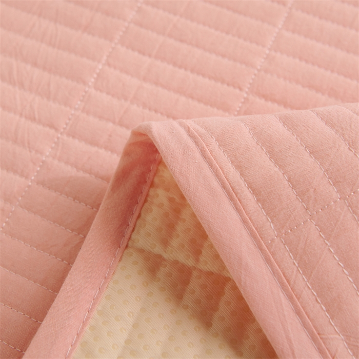 91家纺网 家纺一手货源 找家纺 拾小柒 2025新款全棉色织水洗棉防水隔脏姨妈垫护理垫 粉玉色