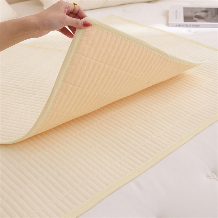 91家纺网 家纺一手货源 找家纺 拾小柒 2025新款全棉色织水洗棉防水隔脏姨妈垫护理垫 鹅黄色