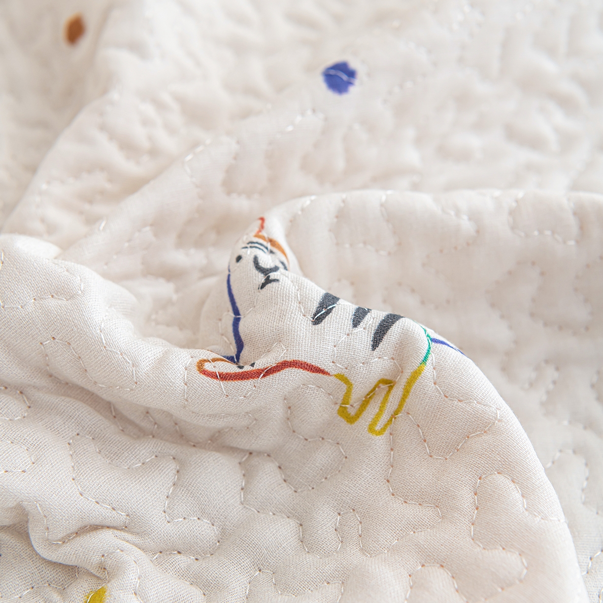 91家纺网 家纺一手货源 找家纺 拾小柒 2025年新款全棉双层纱床护垫纯棉防滑床盖床褥子软床垫 七彩童年