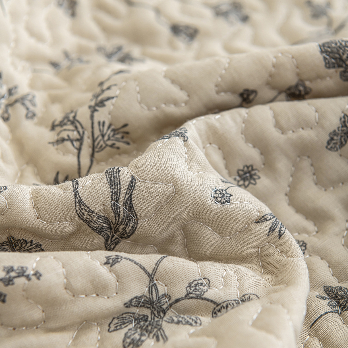 91家纺网 家纺一手货源 找家纺 拾小柒 2025年新款全棉双层纱床护垫纯棉防滑床盖床褥子软床垫 山野小咖